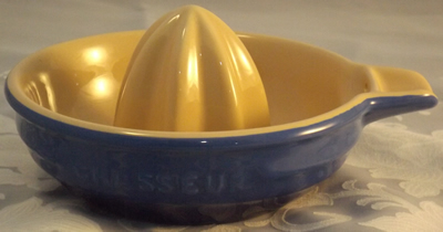 Left view blue & cream Chausser juicer
