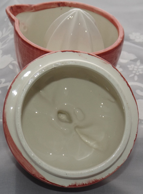 Red apple 2 piece ceramic juicer open view