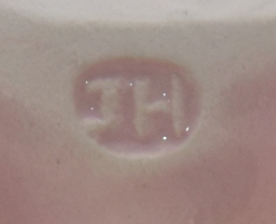Pink Australian Ceramic Juicer impressed mark