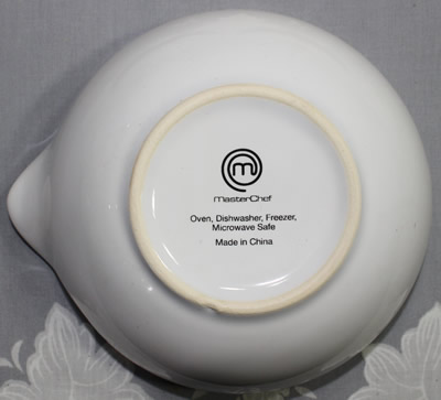 The base of a Masterchef 3 piece ceramic juicer