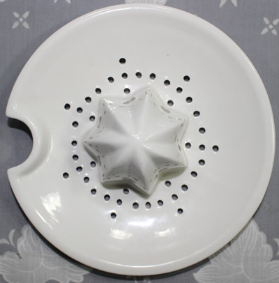 Reamer for a white Ecology 'Staples' 2 piece ceramic juicer