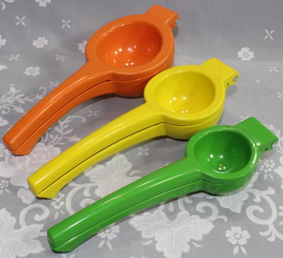 The 3 colours and sizes for a powder coated aluminium squeezer