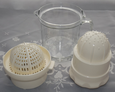 3 parts of White & clear plastic juicer