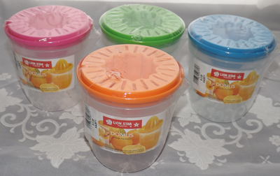 Colours of Domus 3 piece plastic juicers