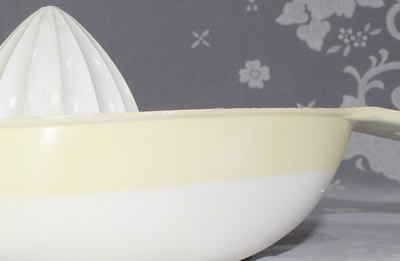 Discolouring due to aging on a 1995 Marquis white boat juicer