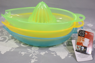 3 colours of translucent plastic boat juicer