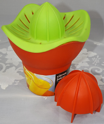 Yellow Cooking Concepts 'Lemon Squeezer' open