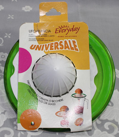A packaged UFO arancia plastic juicer