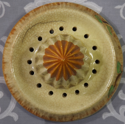 Reamer for a brown handle red door cottage juicer
