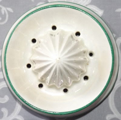 The reamer for a green trim on white Czechoslovakia juicer