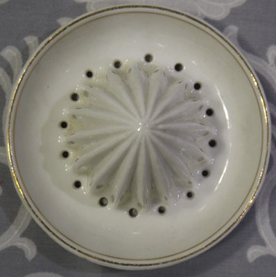 Royal Saxon juicer with floral bouquet decoration reamer top view