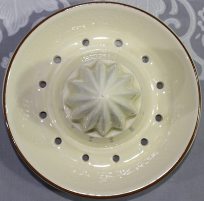 Reamer for a Crown Winsor 2 piece cream coloured juicer
