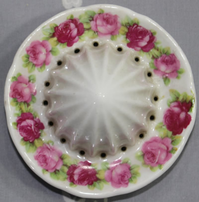 The reamer for a 3 rose version shades of pink roses on 2 piece juicer