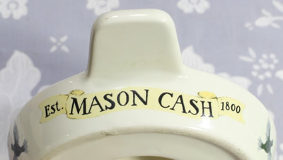 Notation on a Mason Cash birds and UK flags juicer