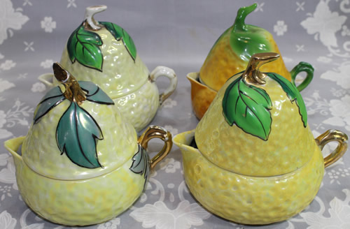 4 different coloured lustre pear shape juicers