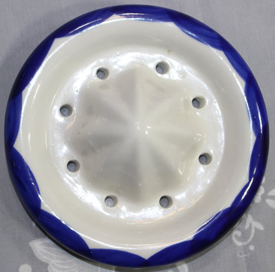 Reamer for a Chillies on a white juicer