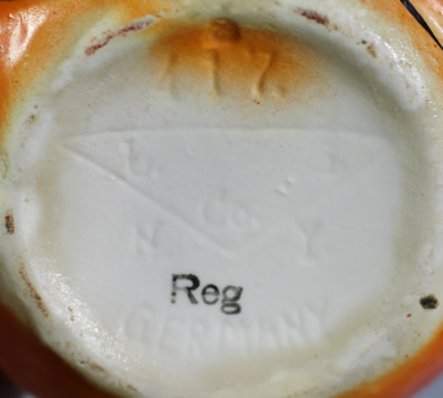 The base of a 2 rabbits Orange for Baby juicer