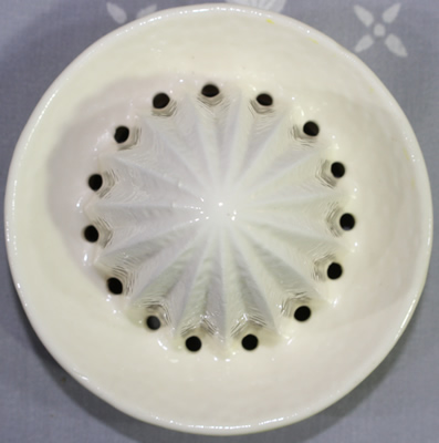 Reamer for Yellow and white Japanese 'peel' juicer