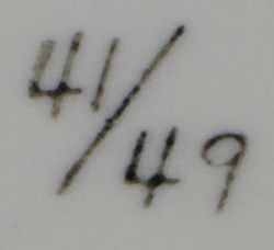 Base mark - model number on "Lemon" on blue and white juicer