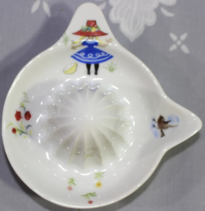 Limoges blue dress juicer top view