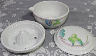 3 pieceToscany ceramic juicer