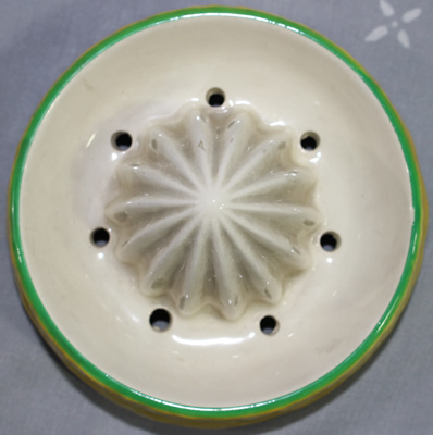 Reamer for a yellow 'peel' Beswick juicer