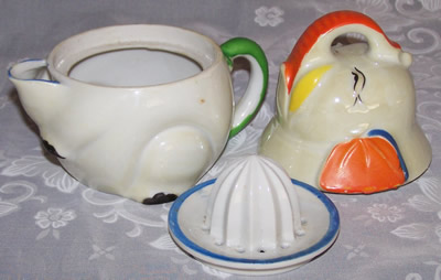 3 pieces of White elephant juicer 