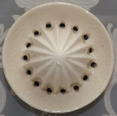 The reamer for a yellow 'peel' & white juicer