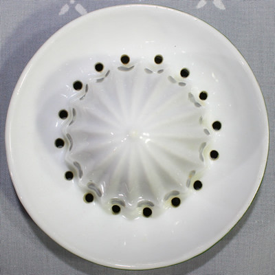 Reamer for white, lemons and green trim 2 piece juicer
