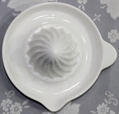 The top view of Modern Living ceramic juicer