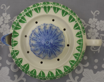 Frog Moorland juicer top view