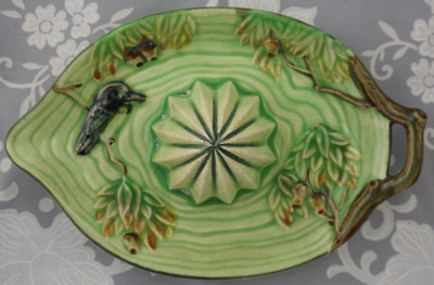 Top view of a Marutomo Ware ceramic juicer with a kookaburra