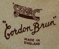The basemark on a brown and cream Gordon Brun pattern Sylvac 2 piece juicer