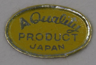 Red lip clown juicer label