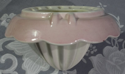 Pink and white top for a Carlton Ware Pink Buttercup 2 piece juicer