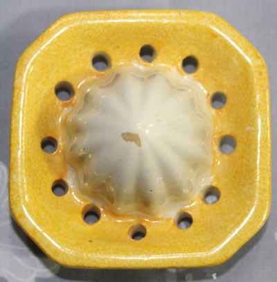 Reamer for a red flowers on yellow 2 piece juicer