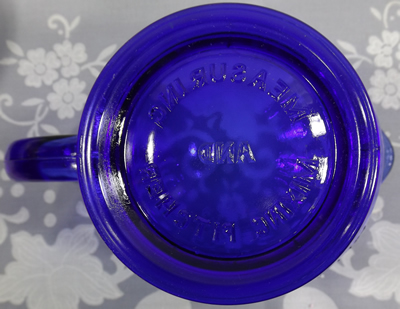 Base of Hazel Atlas cobalt blue glass jug and juicer