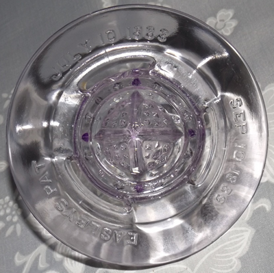 Top view Easley Patented July 10, 1888. juicer