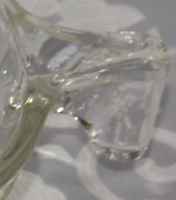 Tear drop handle on clear glass juicer