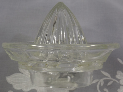 Star base clear glass 2 piece reamer side view