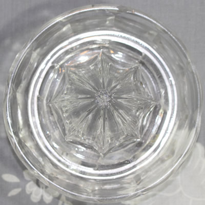 Reamer for a fluted panels clear glass 2 piece juicer