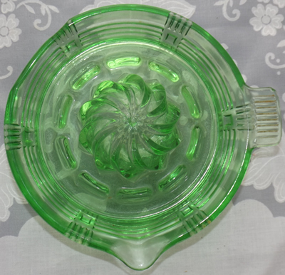 Small green Hazel Atlas juicer top view