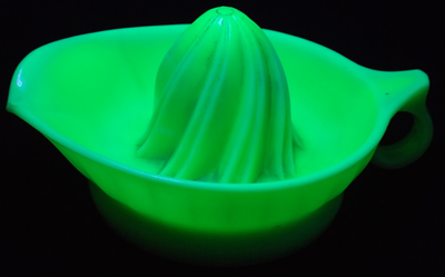 Large jadeite Jeannette juice under UV light