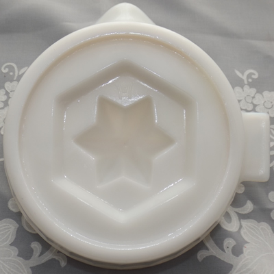 Hazel Atlas white milk glass juicer bottom view