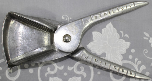 Front of EBALOY Aluminium juicer squeezer