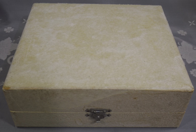 Closed box for Silver plate juicer in French boxed baby set 