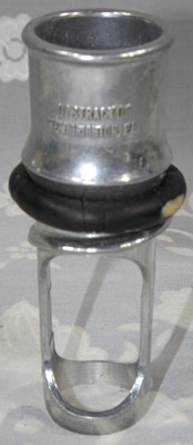 Vertical view of Juistractor aluminium juicer