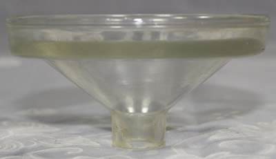The profile of the Crown Crystal Glass "Lemon Machine Funnel"