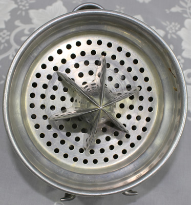Top view of Dazey Super Juicer