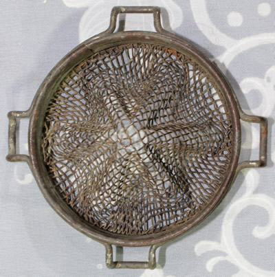 The Clarence Sidders Glenny patent fruit juice extractor and strainer